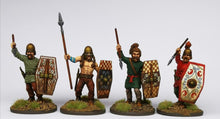 Load image into Gallery viewer, Unarmoured Gallic Warriors 28mm