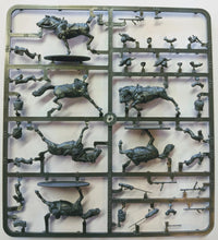 Load image into Gallery viewer, French Napoleonic Dragoons 1807-1812 28mm