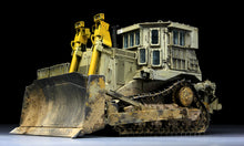 Load image into Gallery viewer, D9R Armored Bulldozer 1:35