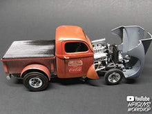 Load image into Gallery viewer, Coca-Cola '40 Willy's Pickup Truck 1:25