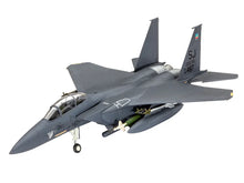 Load image into Gallery viewer, McDonnell F-15E Strike Eagle & Bombs 1:144