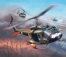 Load image into Gallery viewer, Bell UH-1H Gunship 1:100