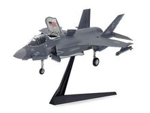 Load image into Gallery viewer, F-35B Lightning II 1:72