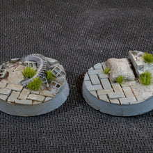 Load image into Gallery viewer, Urban Warfare Bases - Round 32mm (x8)