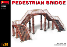 Load image into Gallery viewer, Pedestrian Bridge 1:35
