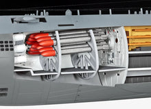 Load image into Gallery viewer, U-Boat Type XXI, with Interior, 1:144
