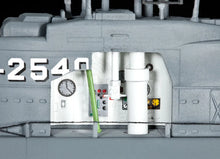 Load image into Gallery viewer, U-Boat Type XXI, with Interior, 1:144
