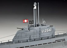 Load image into Gallery viewer, U-Boat Type XXI, with Interior, 1:144
