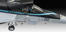 Load image into Gallery viewer, Gift Set - Top Gun McDonnell-Douglas F/A-18 Hornet and Grumman F-14 Tomcat
