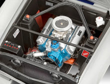 Load image into Gallery viewer, 1966 Shelby GT 350 R &quot;Stirling Moss&quot; 1:24
