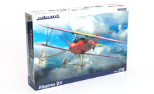 Load image into Gallery viewer, Albatros D.V Weekend edition 1:72
