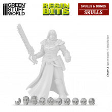 Load image into Gallery viewer, Resin Bits - Skulls 1:48 scale
