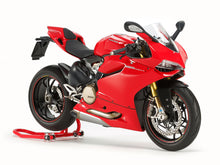 Load image into Gallery viewer, Ducati 1199 Panigale S Front Fork Set 1:12scale
