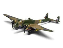 Load image into Gallery viewer, Handley Page Hampden (Vintage Classic) 1:72 scale
