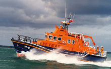 Load image into Gallery viewer, RNLI Severn Class Lifeboat 1:72
