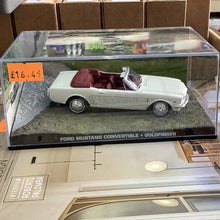 Load image into Gallery viewer, Ford Mustang Convertible Goldfinger

