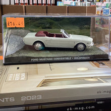 Load image into Gallery viewer, Ford Mustang Convertible Goldfinger
