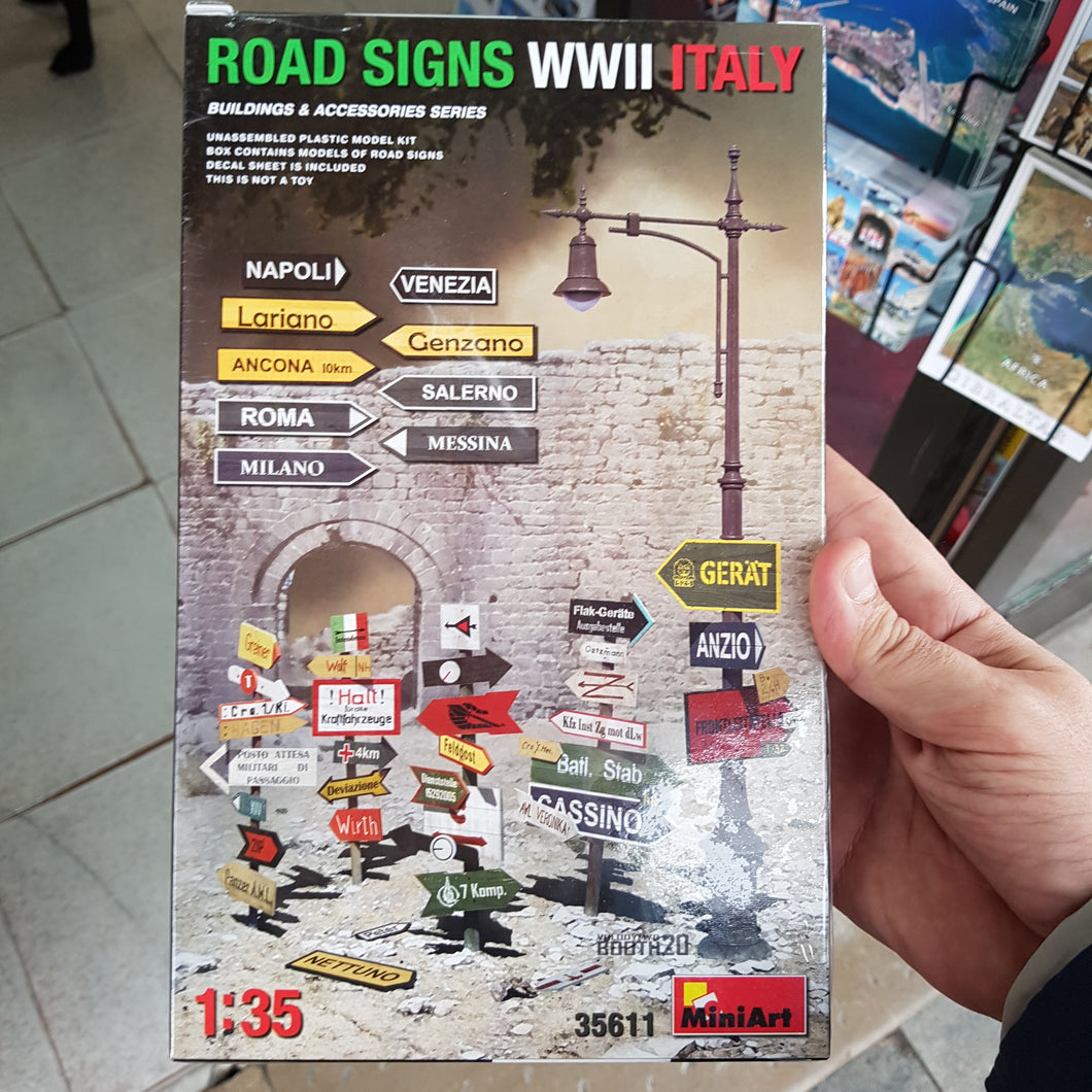 Road Signs WWII Italy 1:35