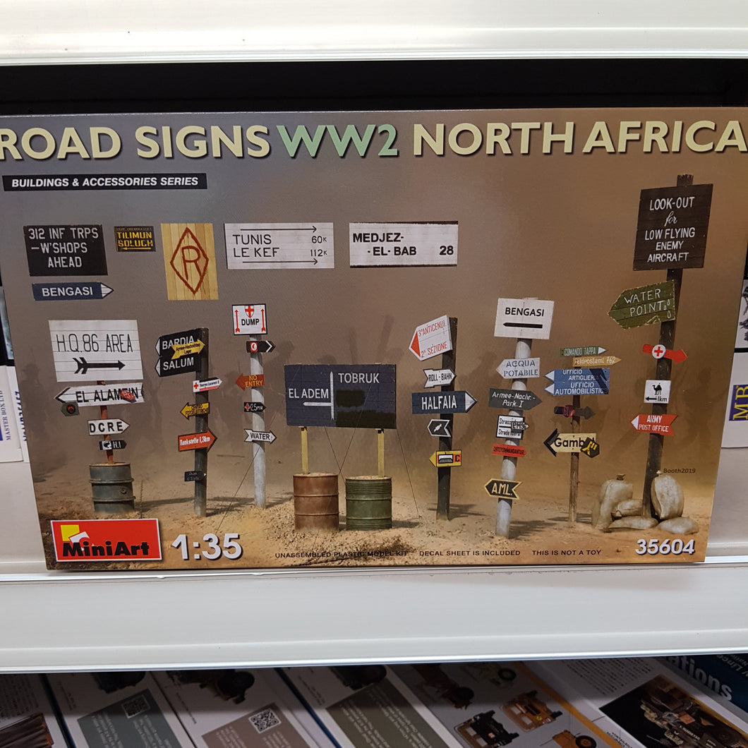 Road Signs WWII North Africa 1:35