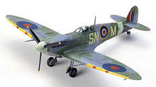 Load image into Gallery viewer, Supermarine Spitfire Mk.Vb/Mk.Vb Trop. 1:72
