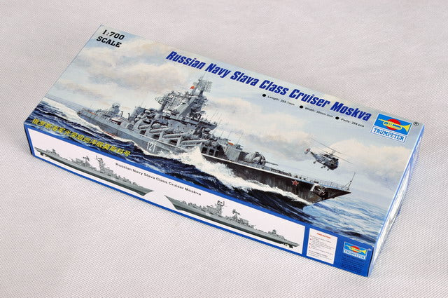 Russian Navy Slava Class Cruiser Moskva 1:700