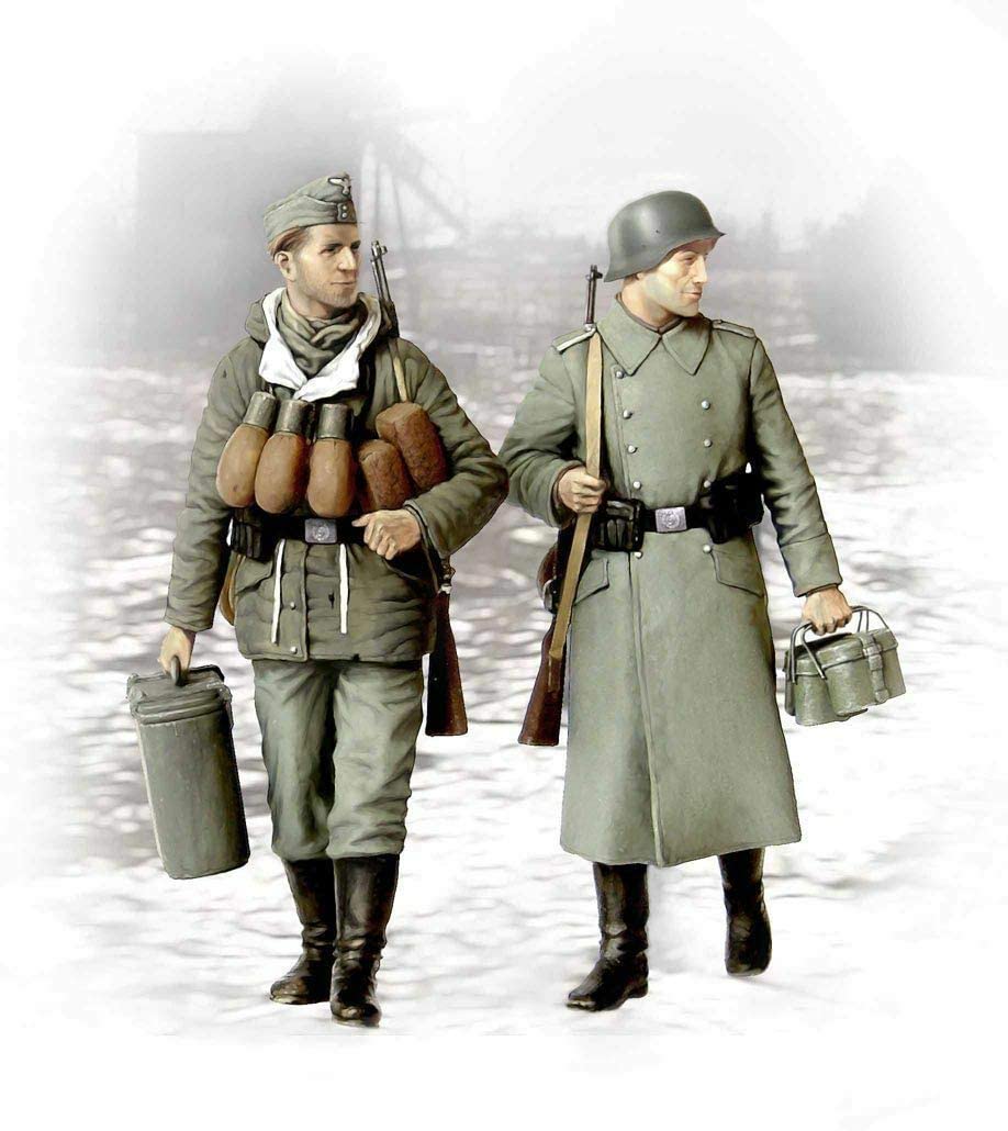 Supplies at last! German Soldiers 1944-45 1:35