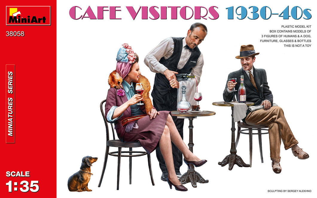 Cafe Visitors 1930-40s 1:35