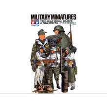 Load image into Gallery viewer, German Soldiers at Field Briefing 1:35

