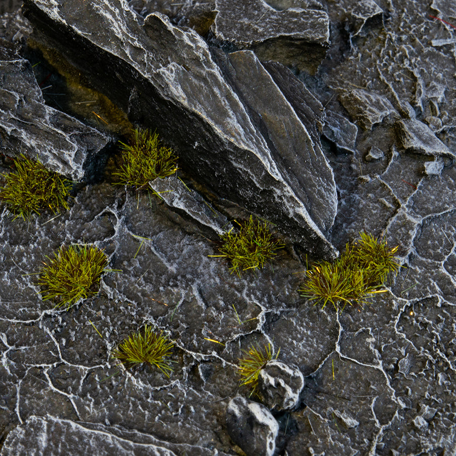 Tiny Tufts Dark Moss - Tiny