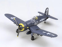 Load image into Gallery viewer, Vought F4U-1D Corsair 1:72
